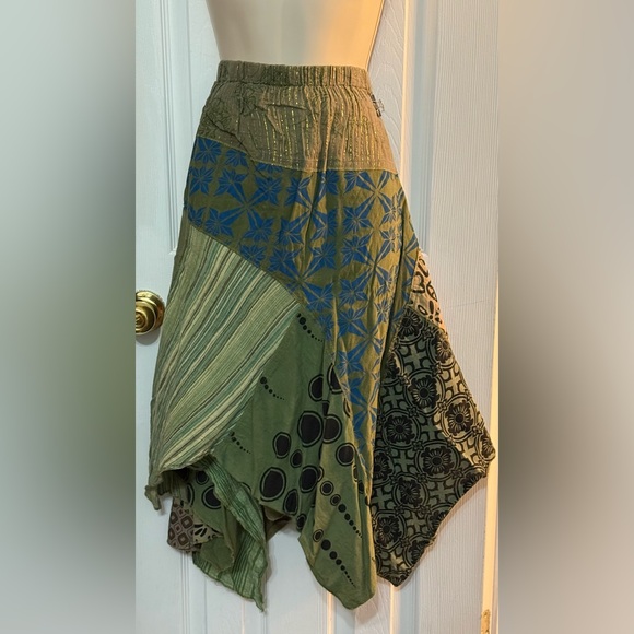 Joe Browns Dresses & Skirts - Joe Browns Green Asymmetrical Pieced Material Skirt Sz 14